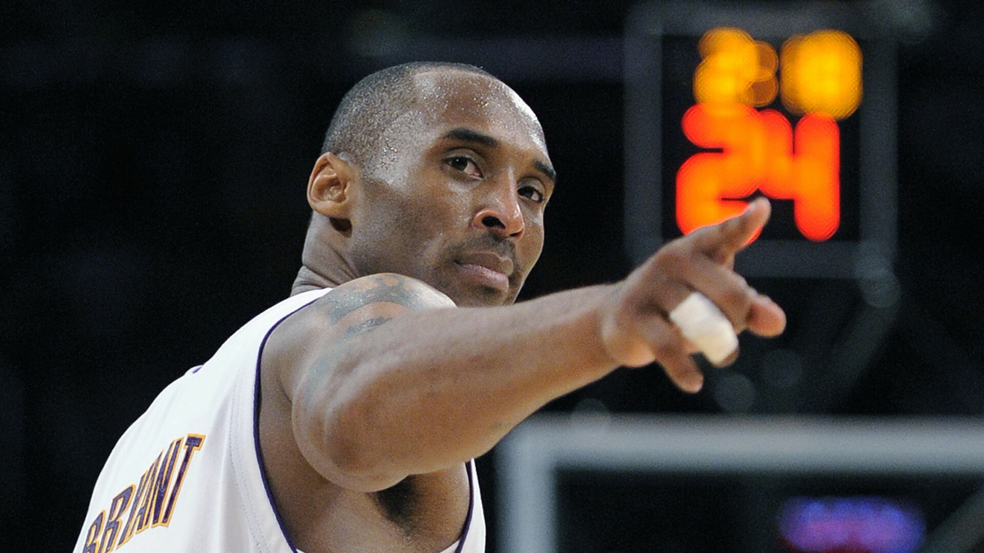 0-2不敌博洛尼亚，那不勒斯已经连续三场比赛被零封（0-2负于博洛尼亚，那不勒斯遭遇三连场零进球）