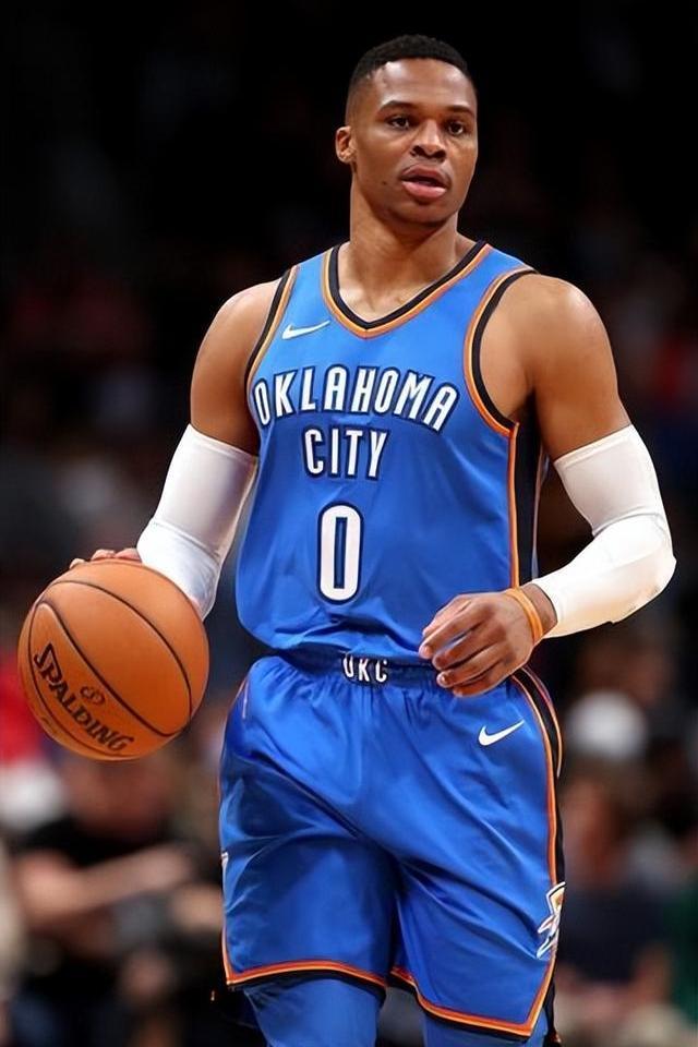 因伤缺席今年剩余比赛阵容：德布劳内、卡瓦哈尔、加维等在列（年内余下赛程伤停名单：德布劳内、卡瓦哈尔、加维等将缺席）