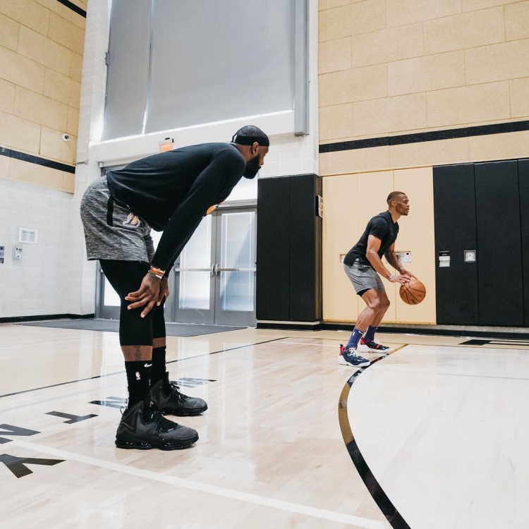 斯洛特：索博无缘世界杯？他在红军经历过失望了，他会没事的（斯洛特谈索博或缺席世界杯：在红军已历经挫折，他会没事的）