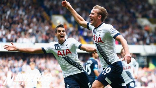 全市场：利物浦球迷一直在唱斯洛特之歌，用行动支持主教练（全市场：利物浦球迷以歌声力挺主帅斯洛特）