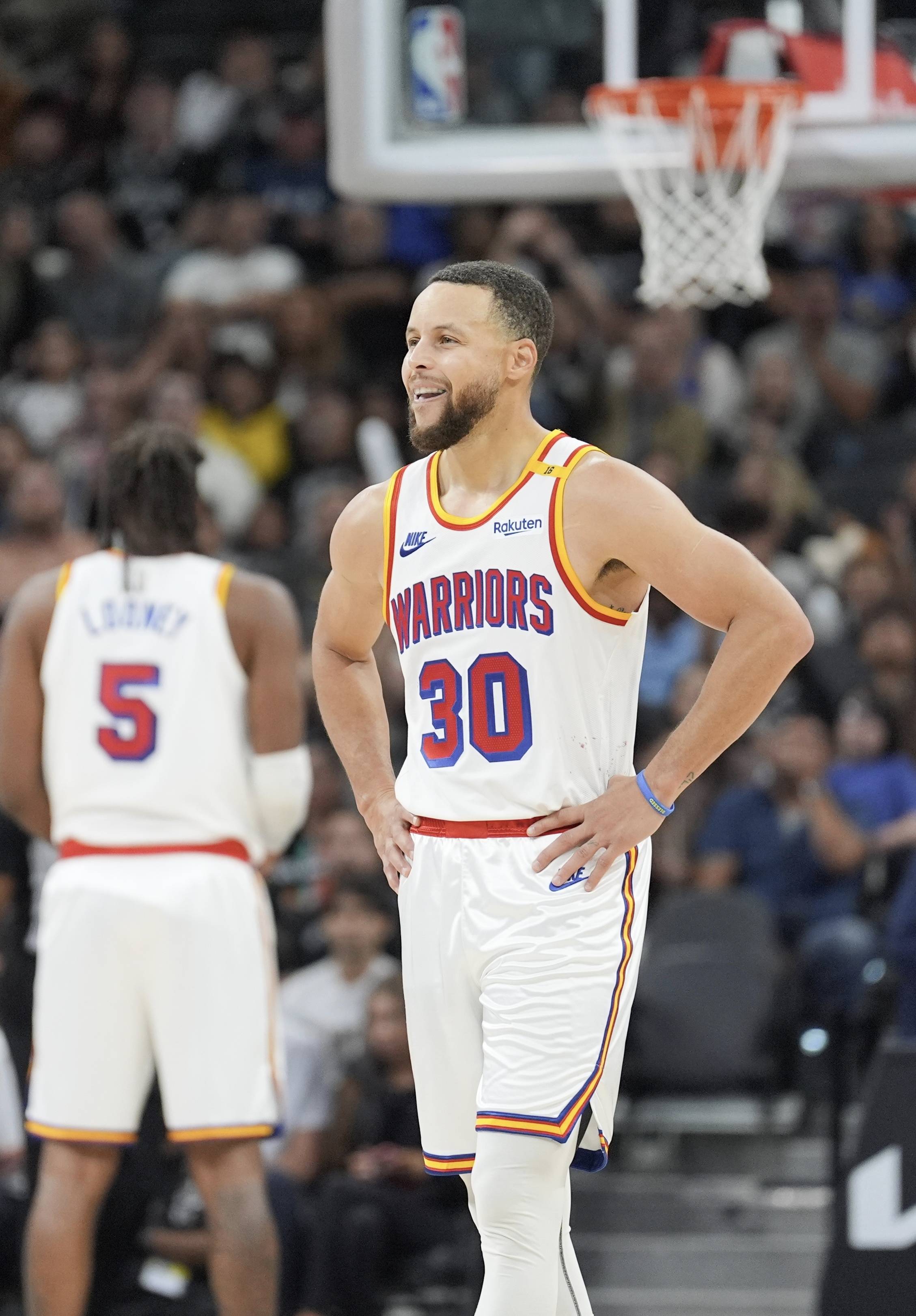 中超：广州队客场1-1战平梅州客家（中超战报：广州队客场1-1与梅州客家握手言和）