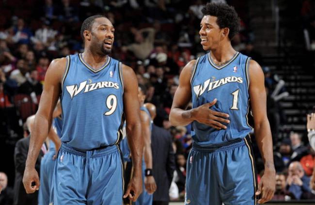 曼联主帅阿莫林迎战伯恩茅斯：老特拉福德能否再现荣耀？（阿莫林率曼联迎战伯恩茅斯：老特拉福德还能重燃辉煌吗？）