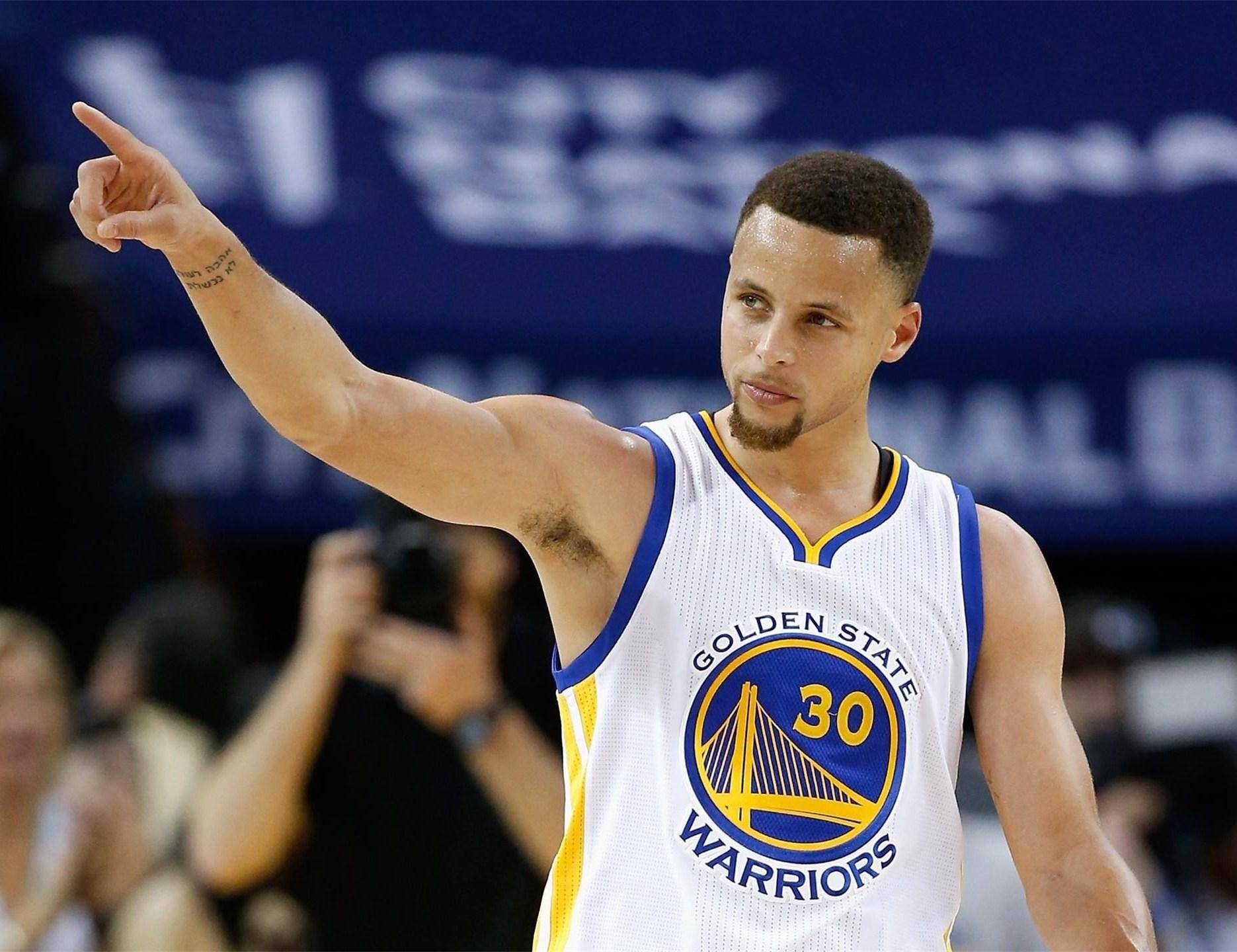 斯洛特：萨拉赫？我们应该谈论的是比赛的结果和场上球员（斯洛特：关于萨拉赫？更该讨论比赛结果和在场球员）