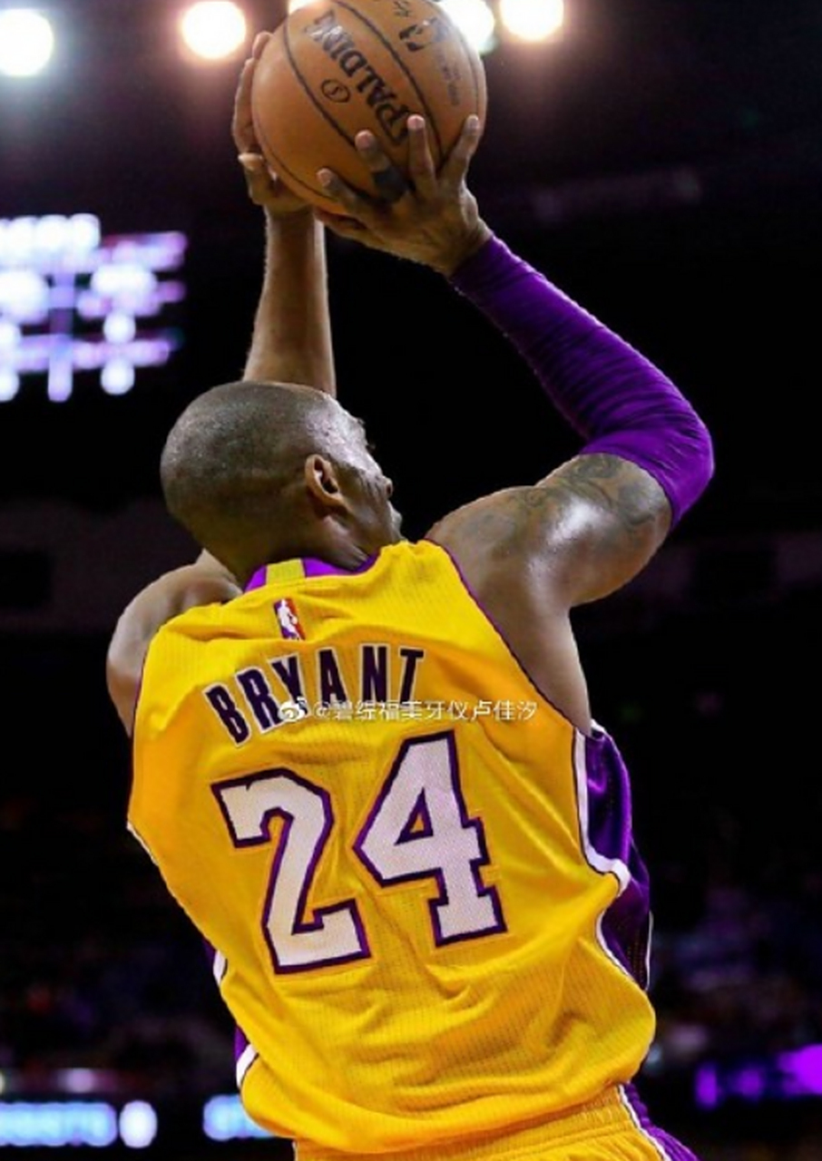 球队攻防节奏非常平衡（球队攻守节奏相当均衡）