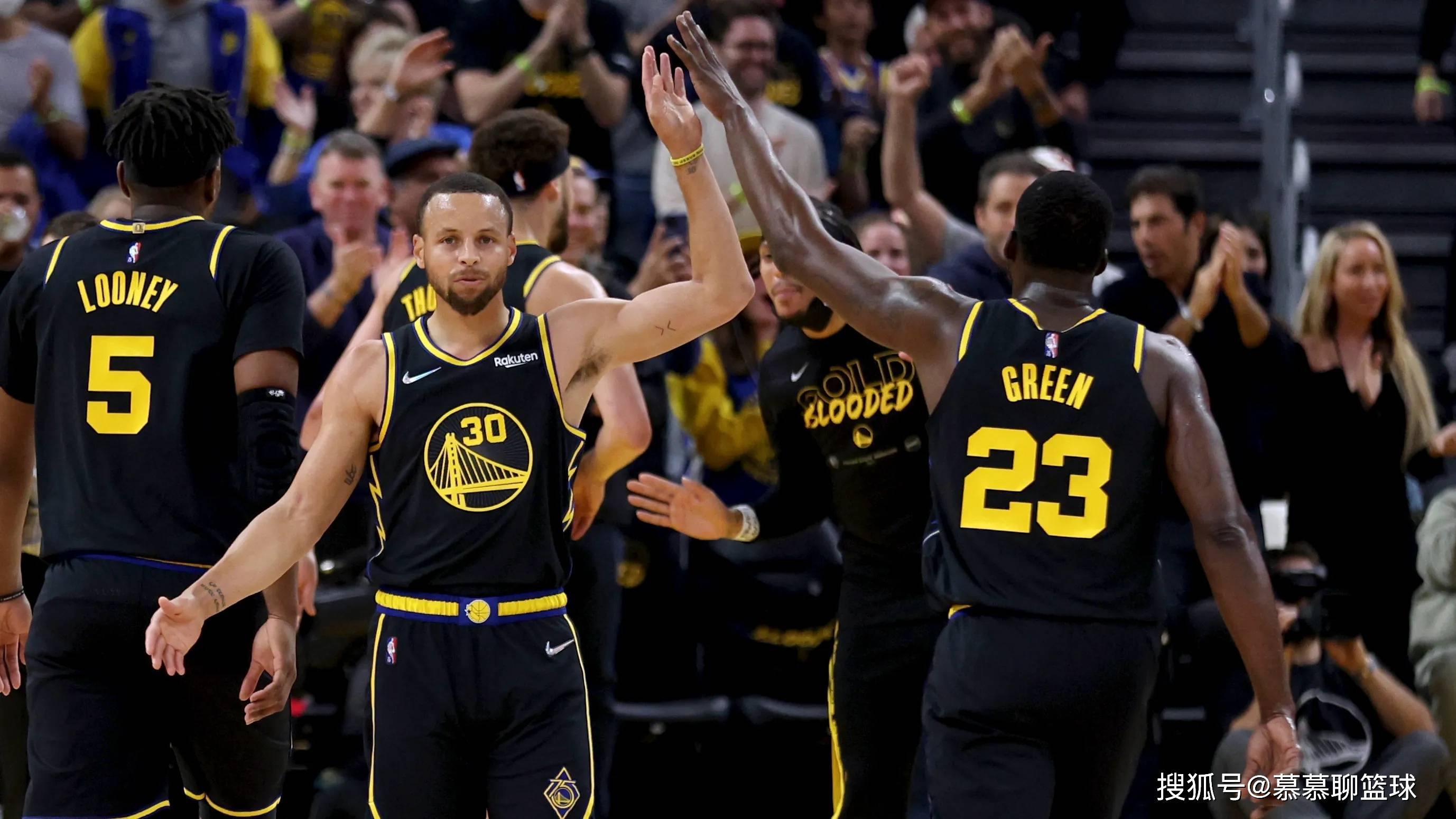 里程碑，颜骏凌已为上海海港出战500场比赛（颜骏凌为上海海港出战第500场，生涯里程碑时刻）