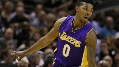 恰20：尼科-帕斯？他进步了很多很有前途，但我不关注对手（恰20谈尼科-帕斯：进步显著前景可期，我只专注本队）