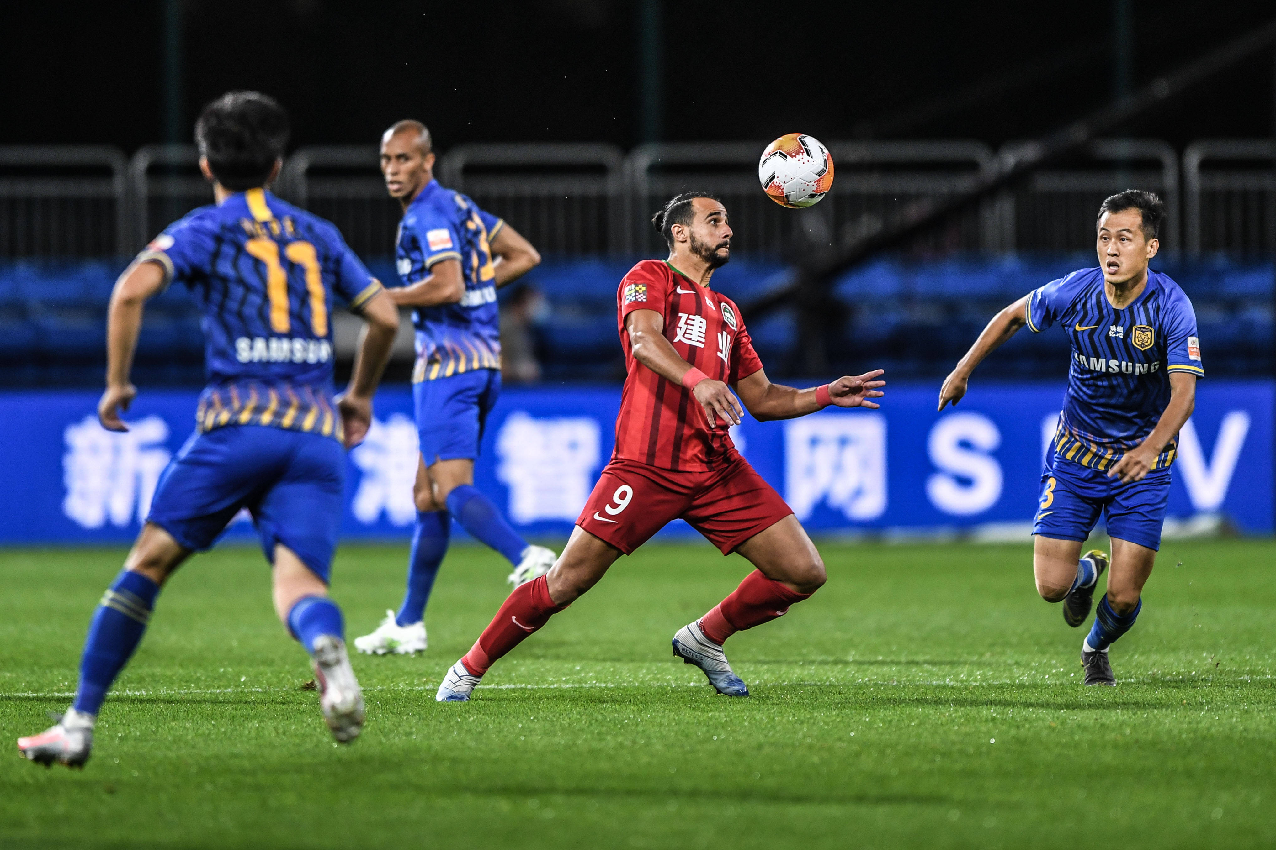 佩杜拉：虽然莫拉塔赛季至今13场0进球，但科莫依然信任他（佩杜拉：莫拉塔赛季13战无球，科莫仍对其保持信任）