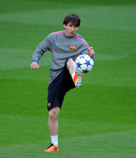 热刺官方：2026年夏季将出战悉尼超级杯，首次在海外对阵切尔西（热刺官宣：2026年夏赴澳征战悉尼超级杯，海外首次对决切尔西）