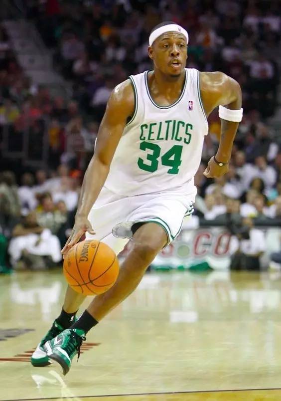 半场战报：霍芬海姆2-0汉堡，卡巴克建功，普罗梅尔传射（半场：霍芬海姆2-0领先汉堡，卡巴克破门，普罗梅尔一传一射）