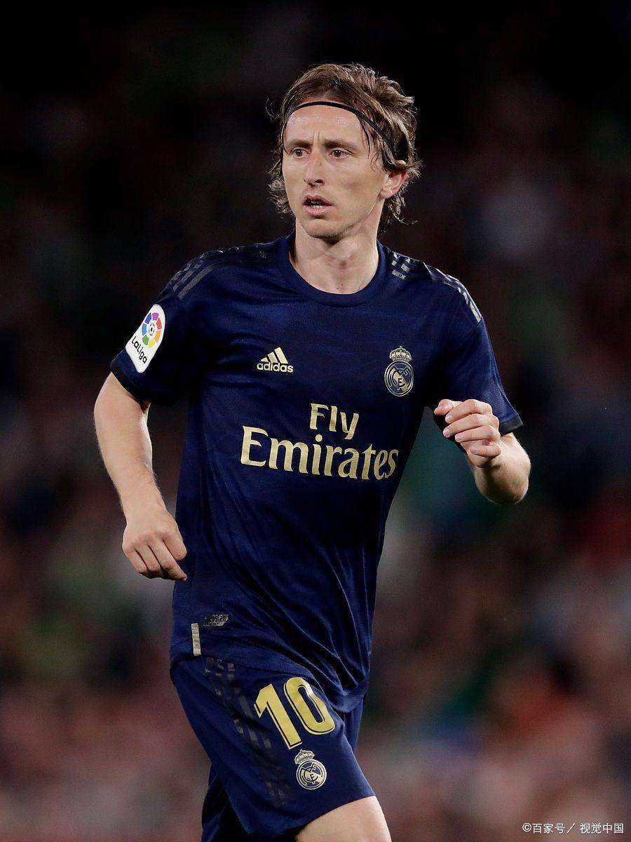 图拉姆：我们踢得很认真，我们是强大的团队，这对年轻人有益（图拉姆：我们态度投入，团队实力雄厚，这对年轻球员大有裨益）