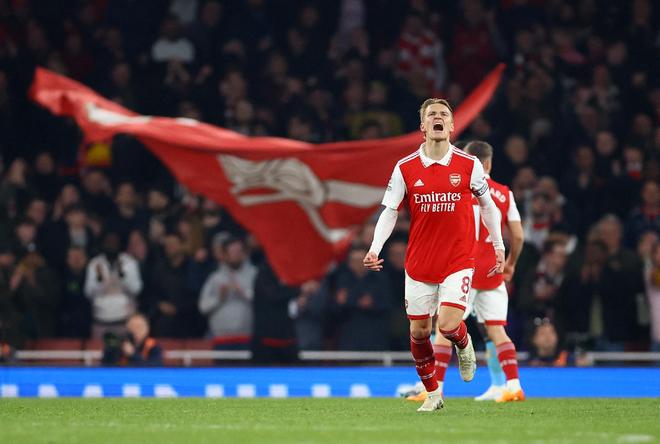 约基奇24+8+13，穆雷暴走三分11中10狂砍52分，掘金双杀步行者（穆雷爆砍52分三分11中10，约基奇24+8+13，掘金完成对步行者双杀）