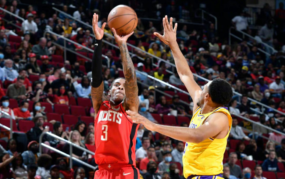 官方：麦克托米奈战国米的精彩抽射当选意甲10月最佳进球（意甲官方评选：麦克托米奈对国米的世界波荣膺10月最佳进球）